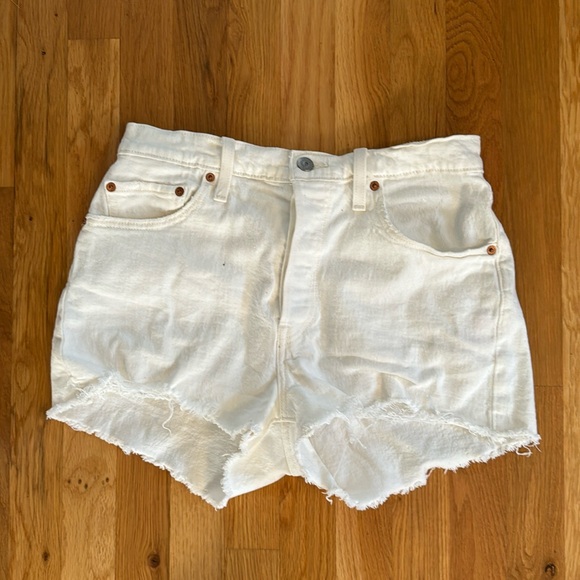 Pants - Levi Shorts